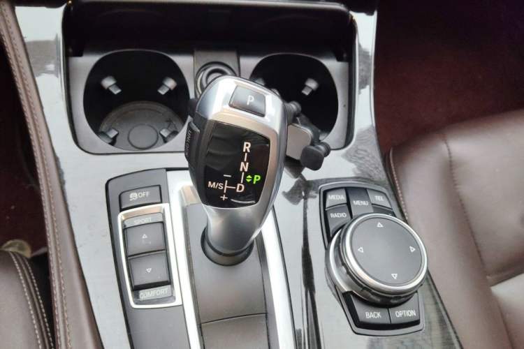 Used BMW 5 Series 2014 525Li Luxury Design Package Gear Lever
