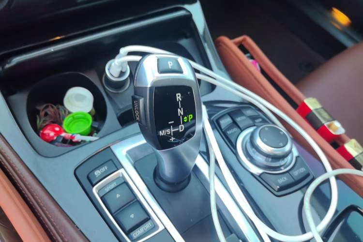 Used BMW 5 Series 2014 520Li Elegant Model Gear Lever