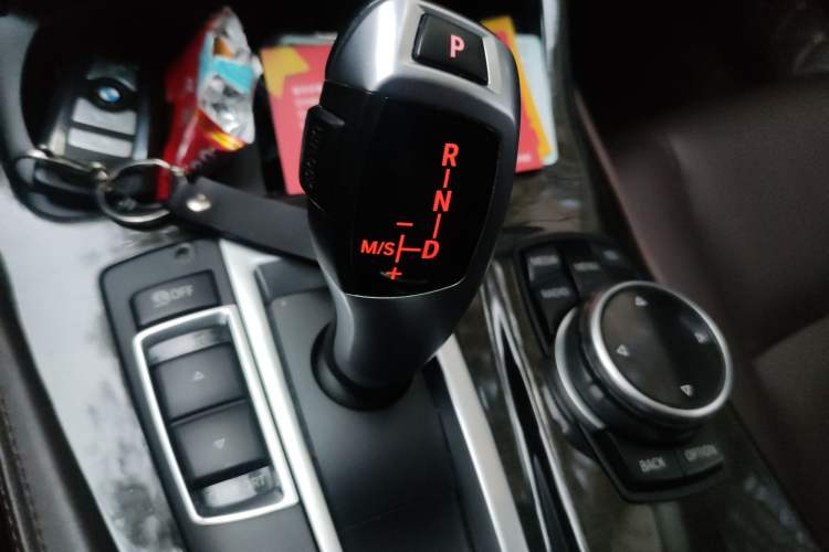 Used BMW 5 Series 2014 525Li Luxury Design Package Gear Lever