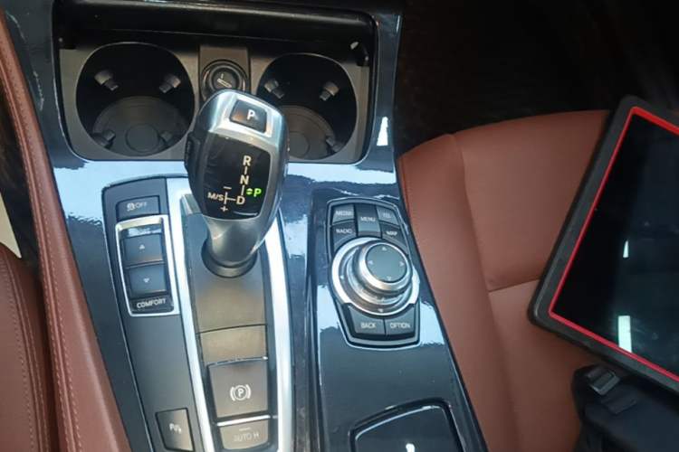 Used BMW 5 Series 2014 520Li Elegant Model Gear Lever