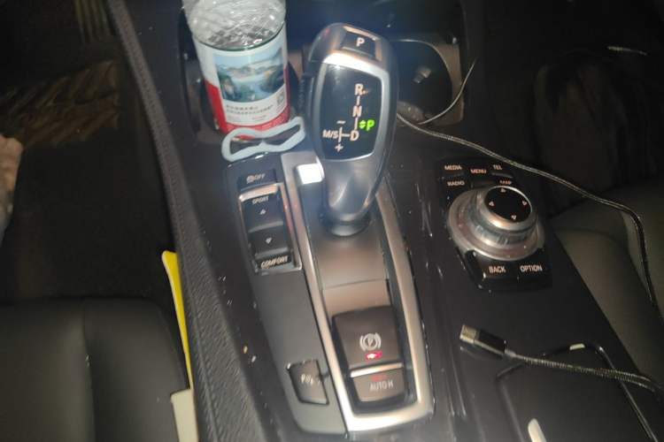 Used BMW 5 Series 2014 520Li Elegant Model Gear Lever