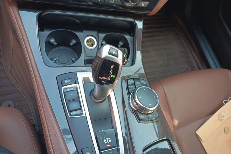 Used BMW 5 Series 2014 528Li Leading Model Gear Lever