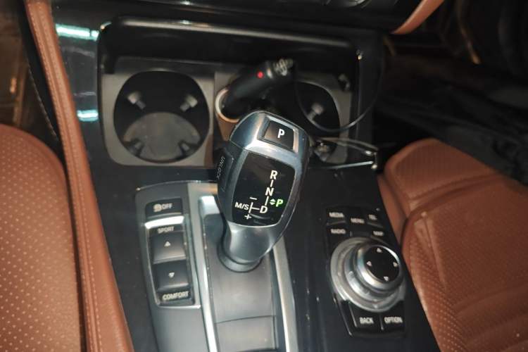 Used BMW 5 Series 2014 520Li Elegant Model Gear Lever