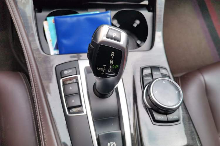 Used BMW 5 Series 2014 525Li Luxury Design Package Gear Lever