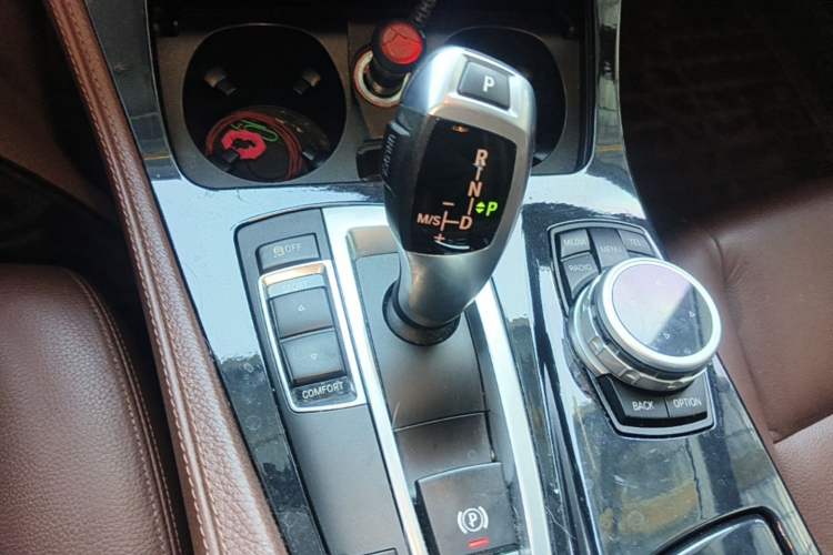 Used BMW 5 Series 2014 520Li Elegant Model Gear Lever