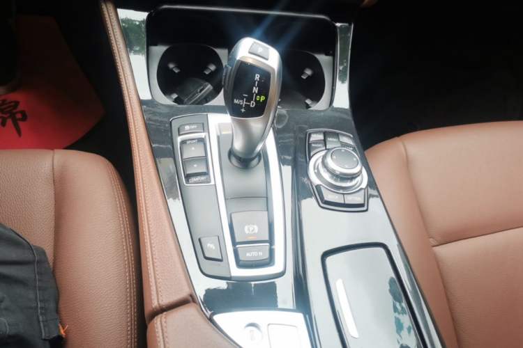 Used BMW 5 Series 2014 520Li Elegant Model Gear Lever