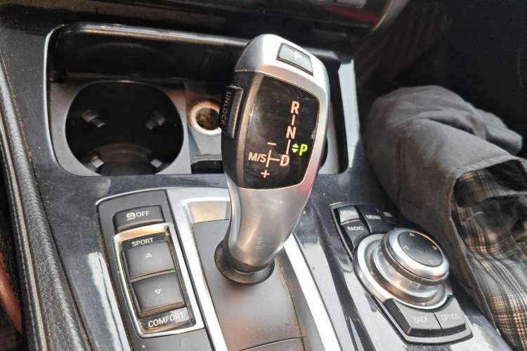 Used BMW 5 Series 2014 520Li Elegant Model Gear Lever