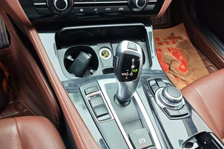 Used BMW 5 Series 2014 520Li Elegant Model Gear Lever