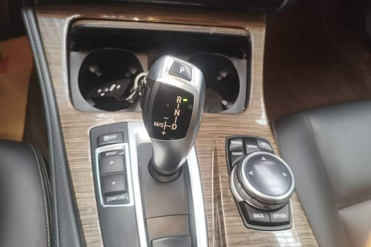 Used BMW 5 Series 2014 525Li Fashion Design Package Gear Lever