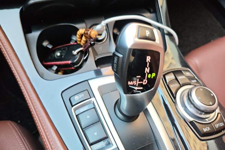 Used BMW 5 Series 2014 520Li Elegant Model Gear Lever