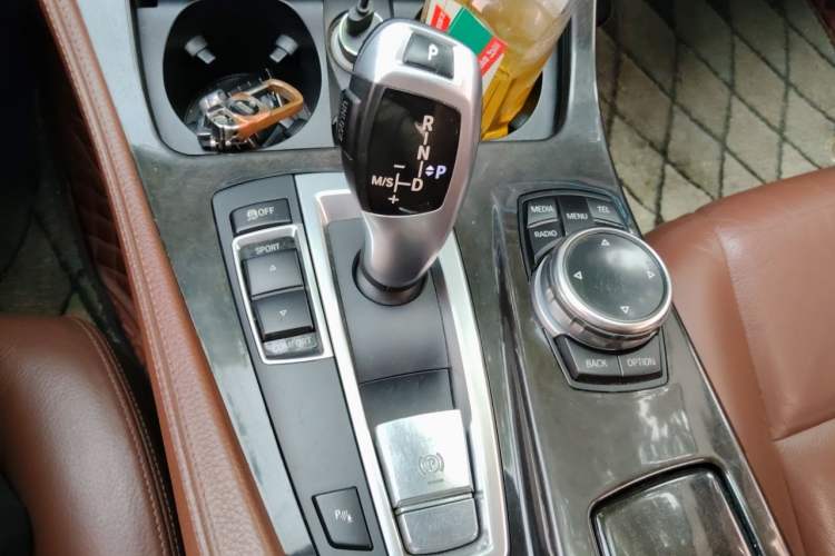 Used BMW 5 Series 2014 530Li Leading Model Gear Lever