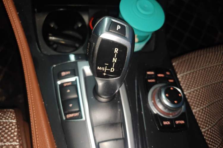 Used BMW 5 Series 2014 520Li Elegant Model Gear Lever
