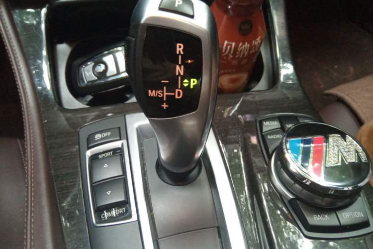 Used BMW 5 Series 2014 525Li Luxury Design Package Gear Lever
