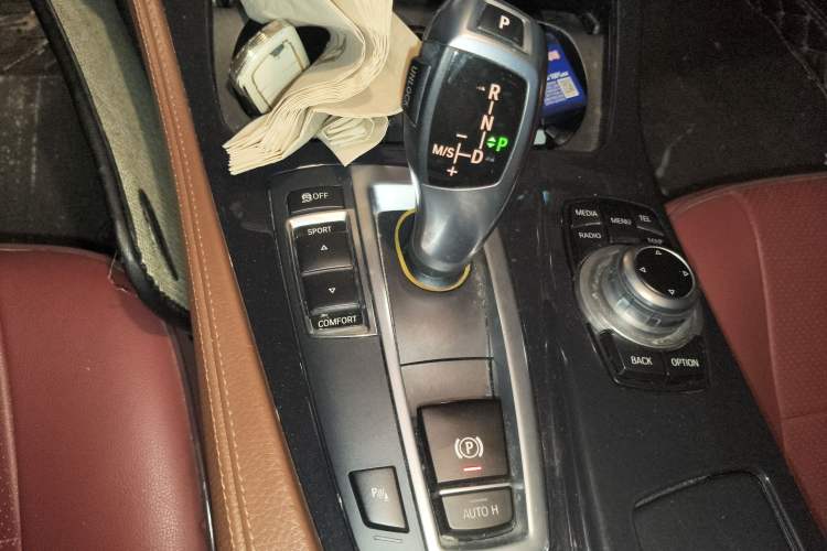 Used BMW 5 Series 2014 520Li Elegant Model Gear Lever