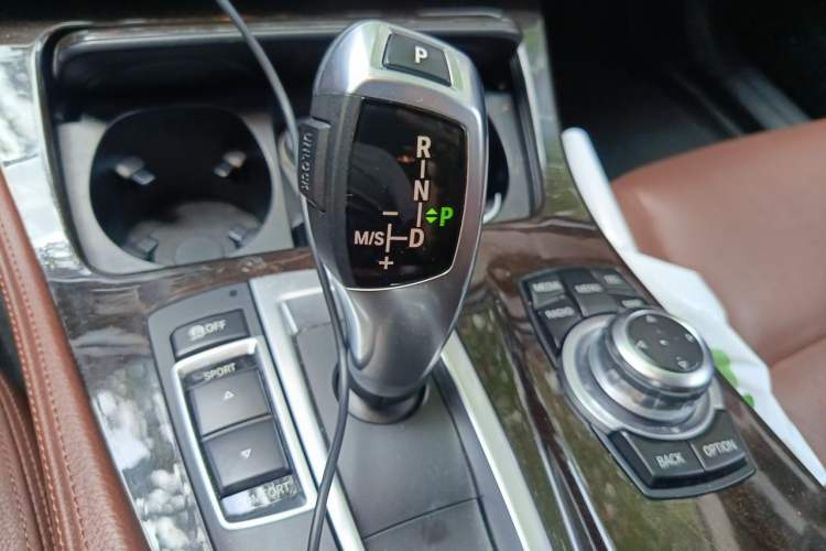 Used BMW 5 Series 2014 525Li Leading Model Gear Lever