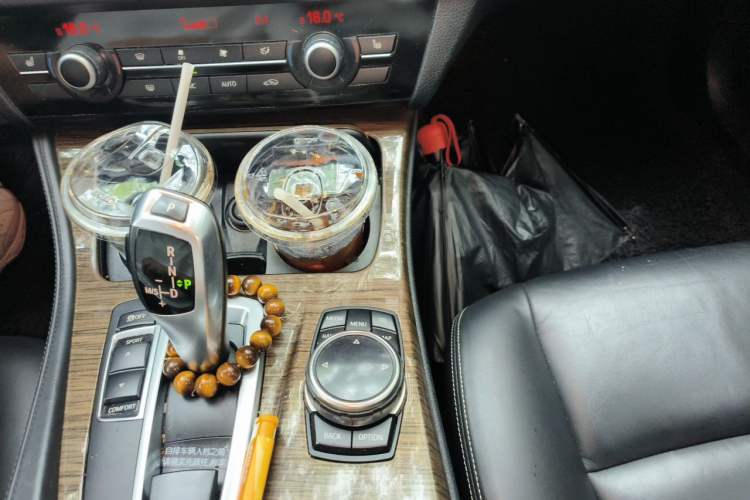 Used BMW 5 Series 2014 525Li Luxury Design Package Gear Lever