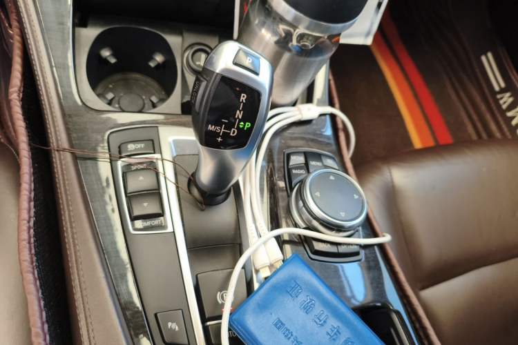 Used BMW 5 Series 2014 525Li Luxury Design Package Gear Lever