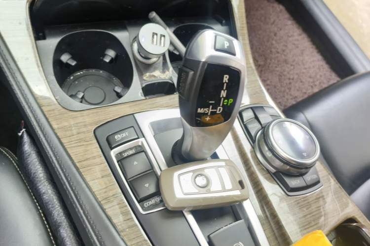 Used BMW 5 Series 2014 525Li Fashion Design Package Gear Lever