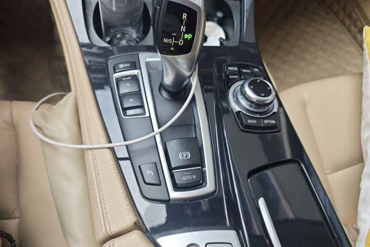 Used BMW 5 Series 2014 520Li Elegant Model Gear Lever
