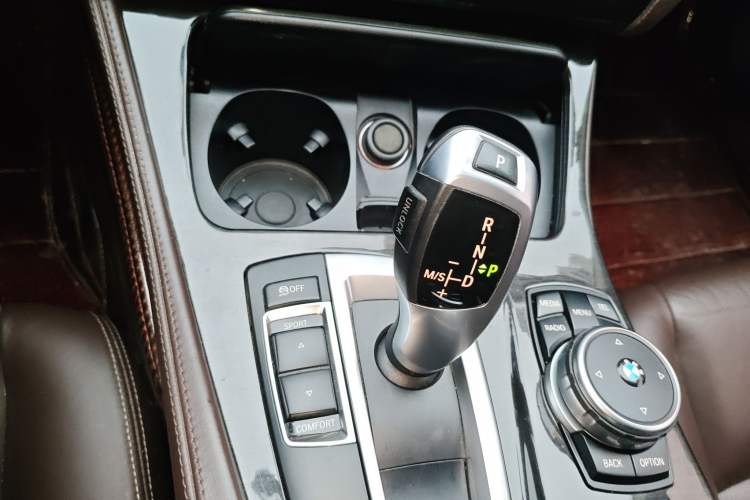 Used BMW 5 Series 2014 525Li Luxury Design Package Gear Lever
