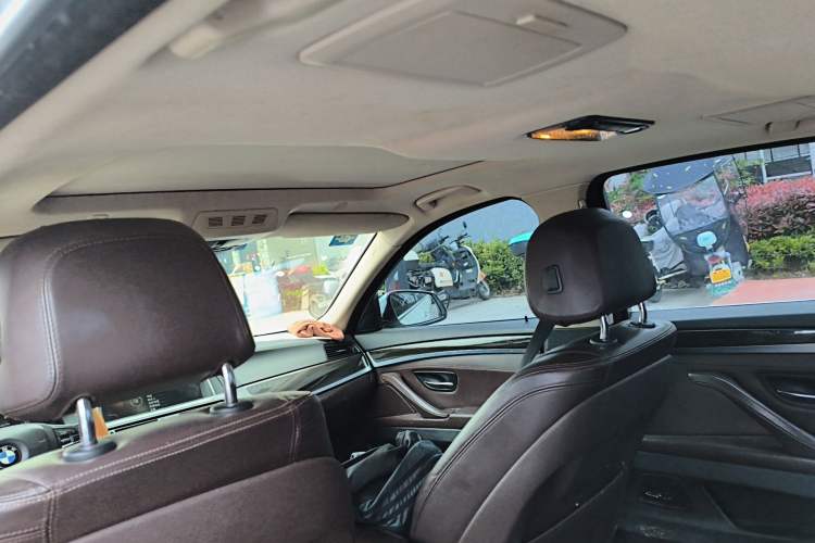 Used BMW 5 Series 2014 525Li Luxury Design Package Headliner
