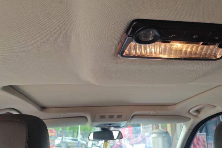 Used BMW 5 Series 2014 525Li Luxury Design Package Headliner