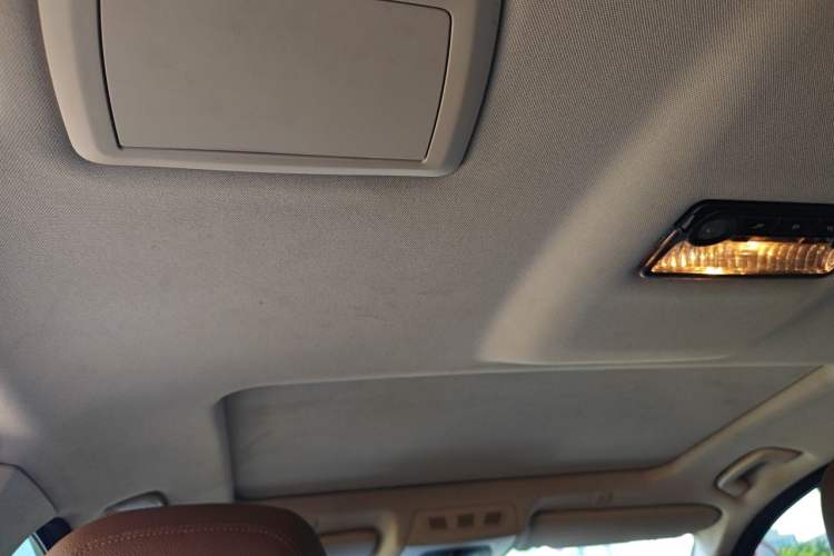 Used BMW 5 Series 2014 520Li Elegant Model Headliner