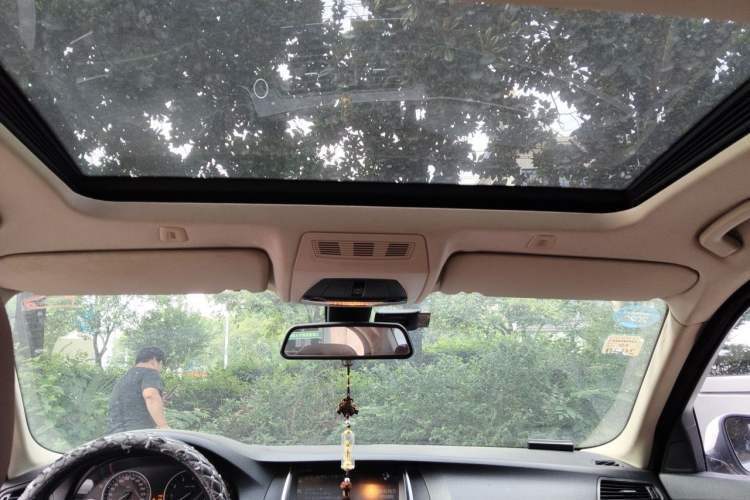 Used BMW 5 Series 2014 525Li Leading Model Headliner