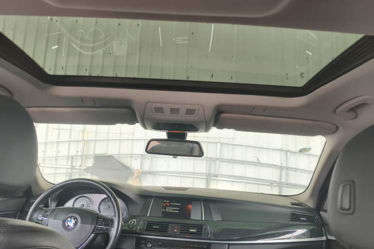 Used BMW 5 Series 2014 520i Elegant Edition Headliner