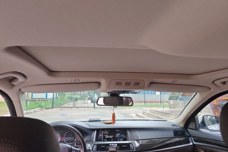 Used BMW 5 Series 2014 525Li Luxury Design Package Headliner
