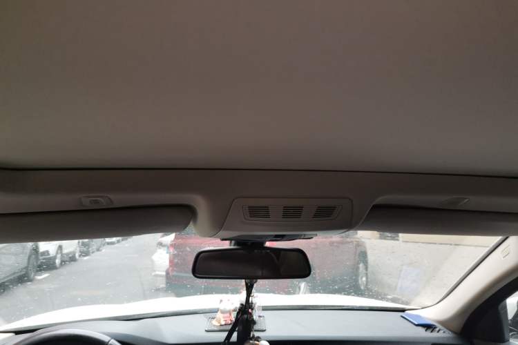 Used BMW 5 Series 2014 525Li Luxury Design Package Headliner