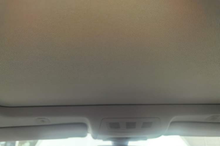 Used BMW 5 Series 2014 525Li Luxury Design Package Headliner