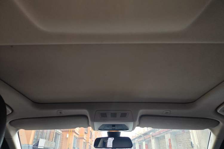 Used BMW 5 Series 2014 525Li Luxury Design Package Headliner