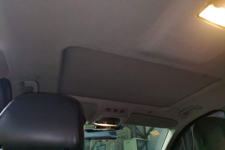 Used BMW 5 Series 2014 525Li Fashion Design Package Headliner