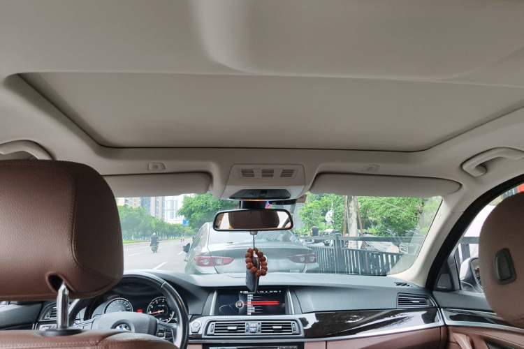 Used BMW 5 Series 2014 528Li Leading Model Headliner