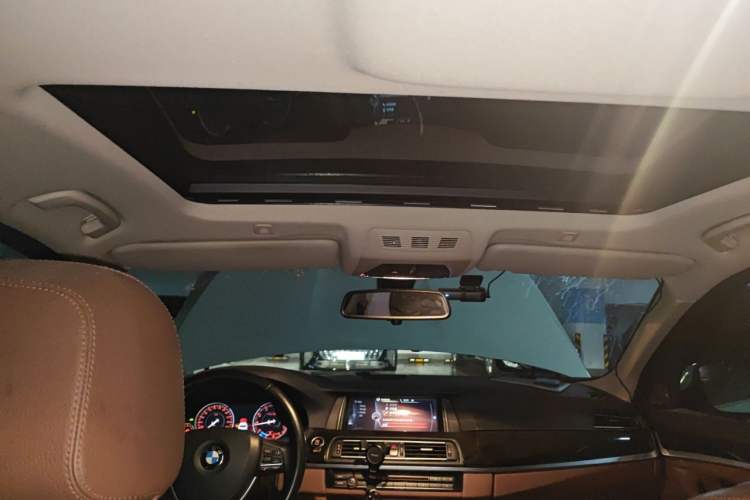 Used BMW 5 Series 2014 528Li Leading Model Headliner