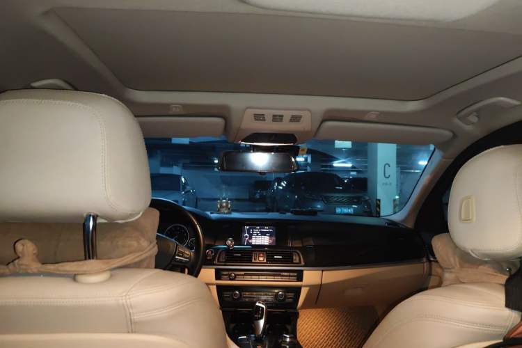 Used BMW 5 Series 2014 520Li Elegant Model Headliner