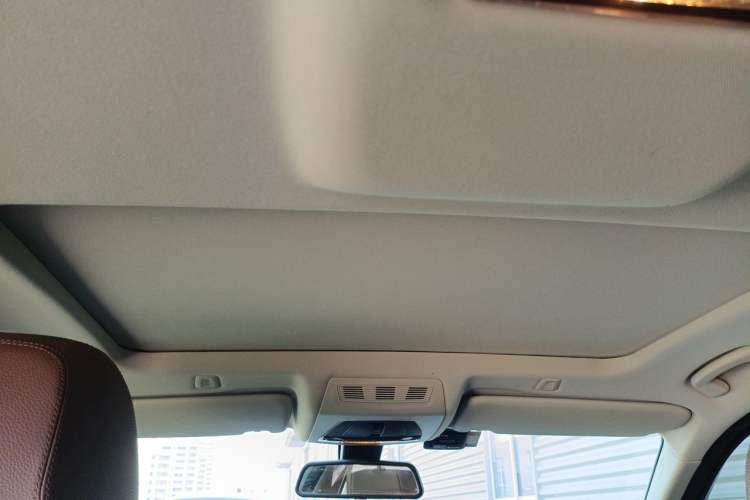 Used BMW 5 Series 2014 520Li Elegant Model Headliner