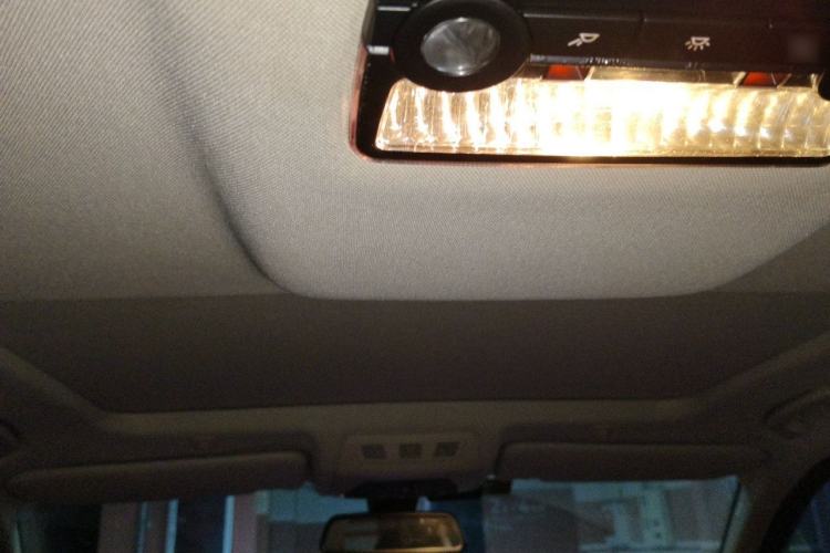 Used BMW 5 Series 2014 525Li Leading Model Headliner
