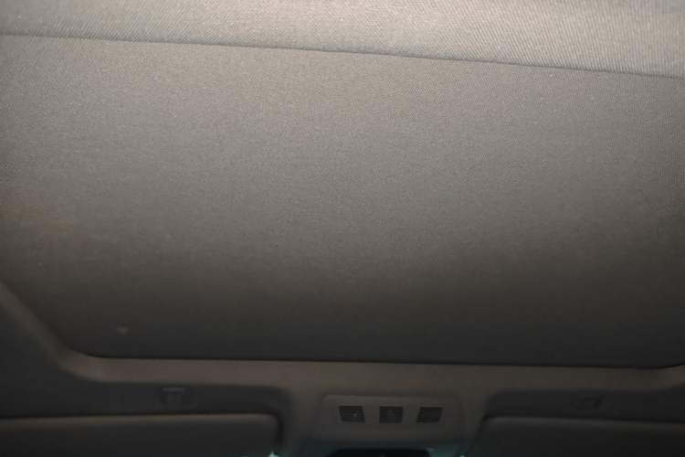 Used BMW 5 Series 2014 535Li Leading Model Headliner