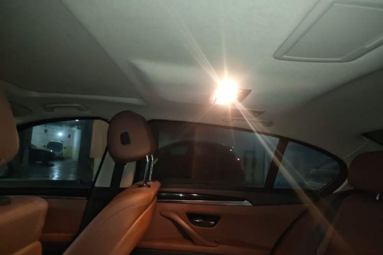 Used BMW 5 Series 2014 525Li Leading Model Headliner