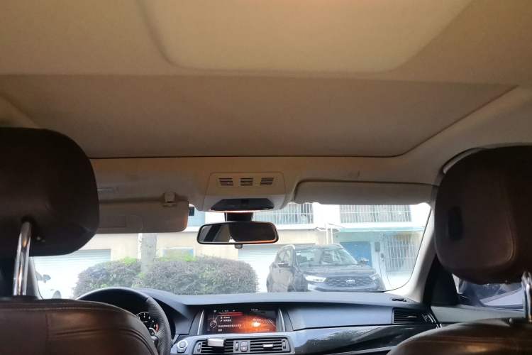 Used BMW 5 Series 2014 525Li Luxury Design Package Headliner