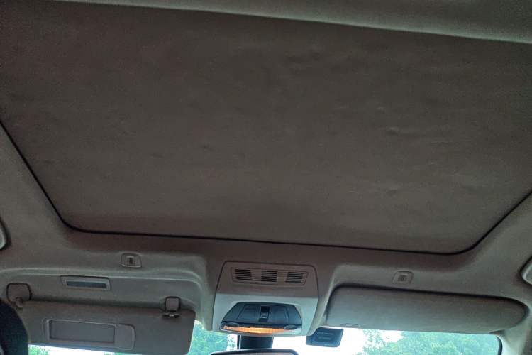 Used BMW 5 Series 2014 525Li Leading Model Headliner