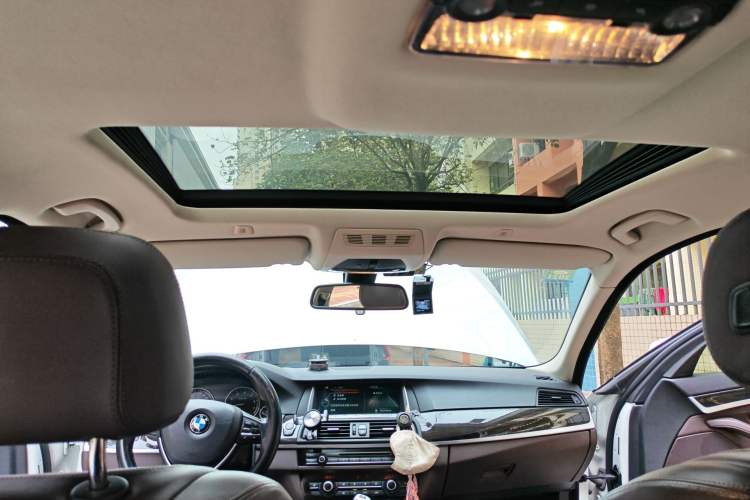 Used BMW 5 Series 2014 525Li Luxury Design Package Headliner