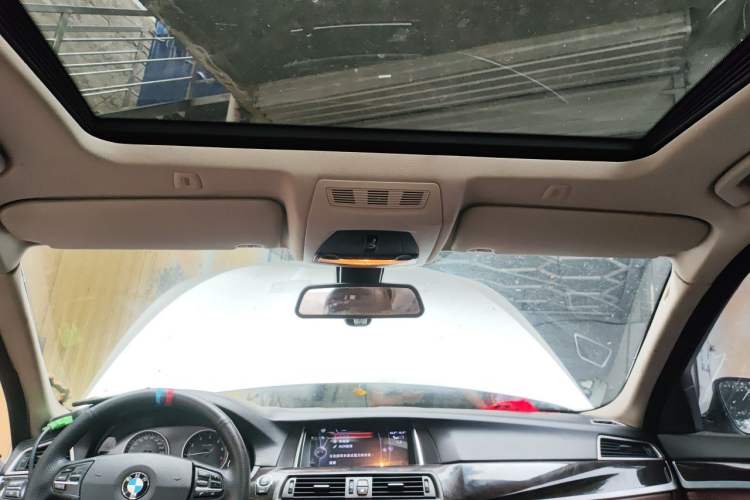 Used BMW 5 Series 2014 525Li Leading Model Headliner