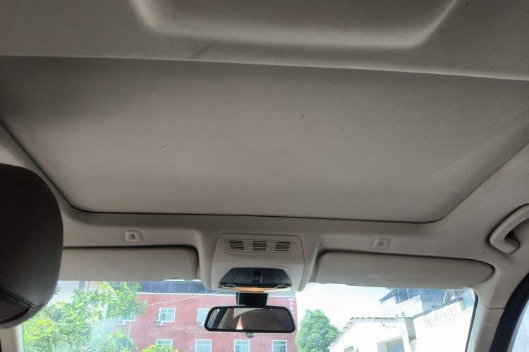 Used BMW 5 Series 2014 525Li Leading Model Headliner