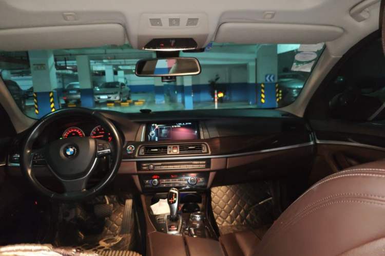 Used BMW 5 Series 2014 525Li Luxury Design Package Headliner