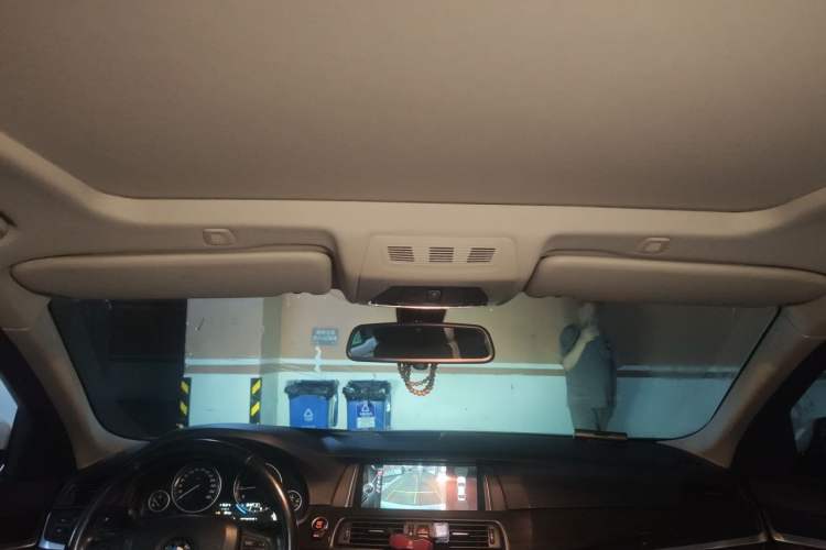 Used BMW 5 Series 2014 525Li Leading Model Headliner