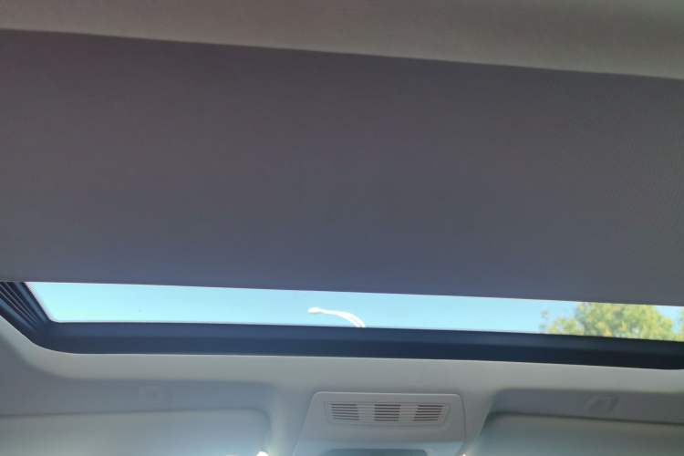 Used BMW 5 Series 2014 520Li Elegant Model Headliner