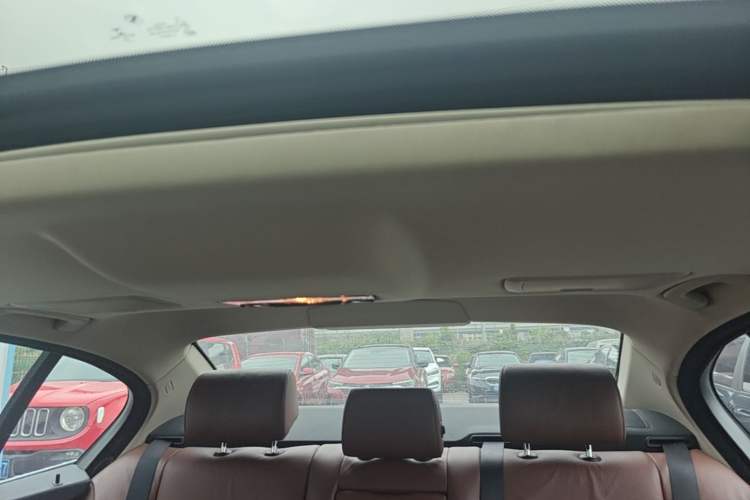 Used BMW 5 Series 2014 520Li Elegant Model Headliner